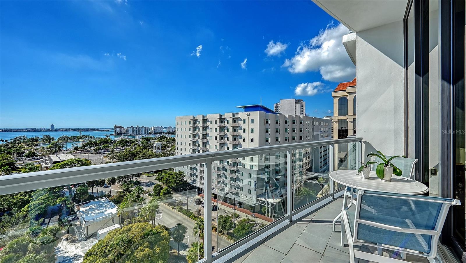 Image 29 of 59 For 300 Pineapple Avenue 902