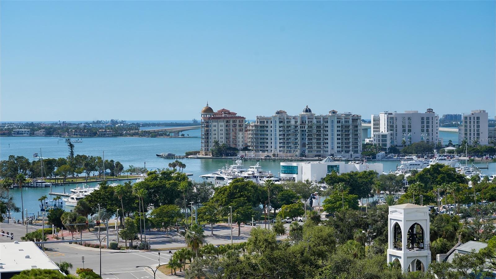 Image 47 of 59 For 300 Pineapple Avenue 902