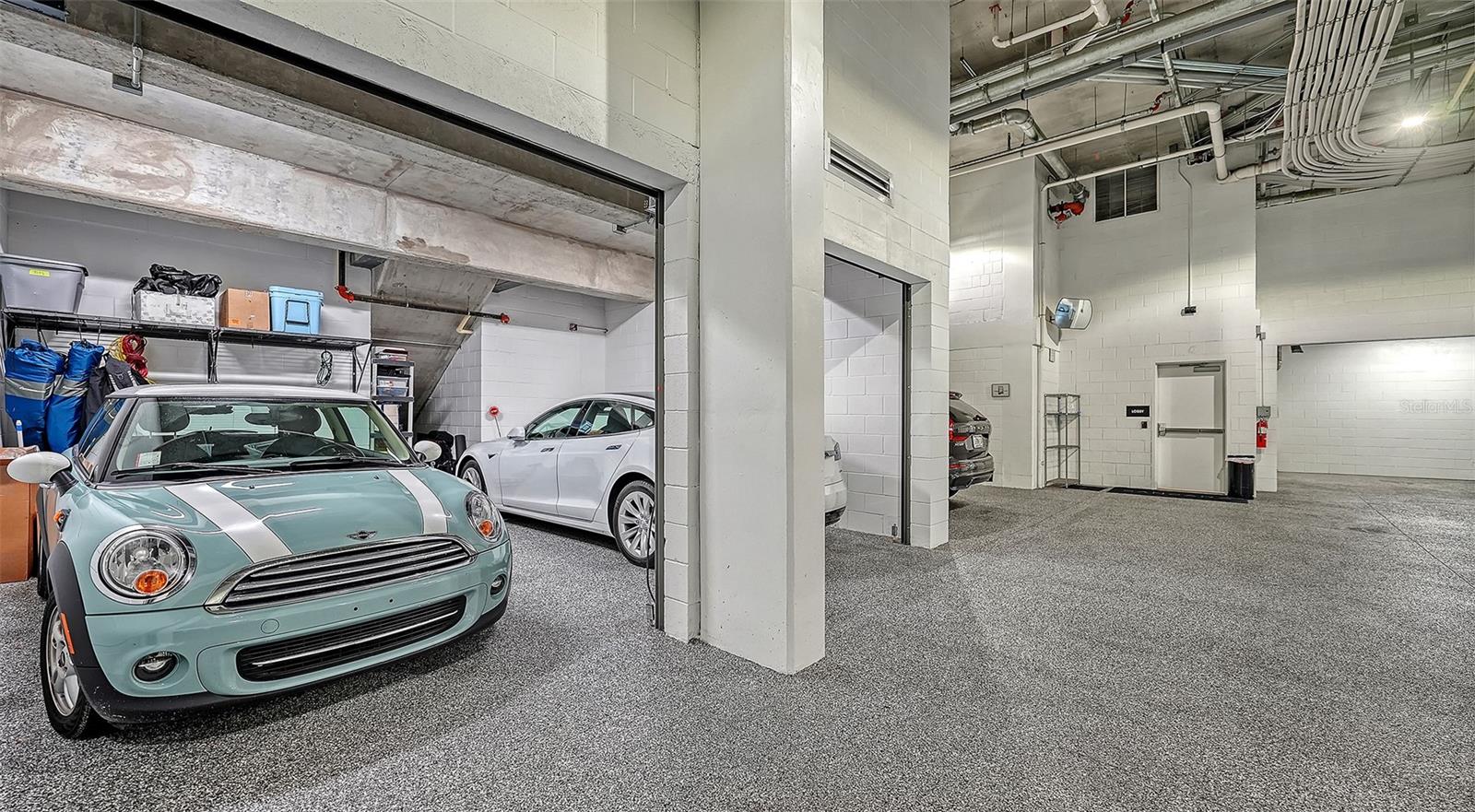 Image 49 of 59 For 300 Pineapple Avenue 902