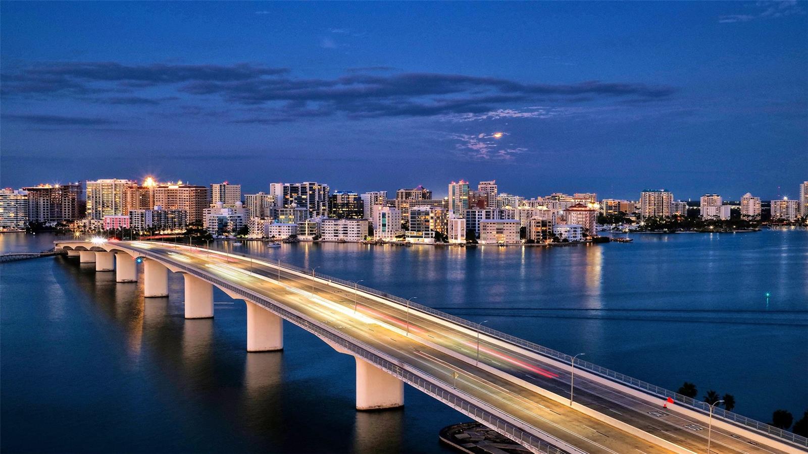 Image 58 of 59 For 300 Pineapple Avenue 902