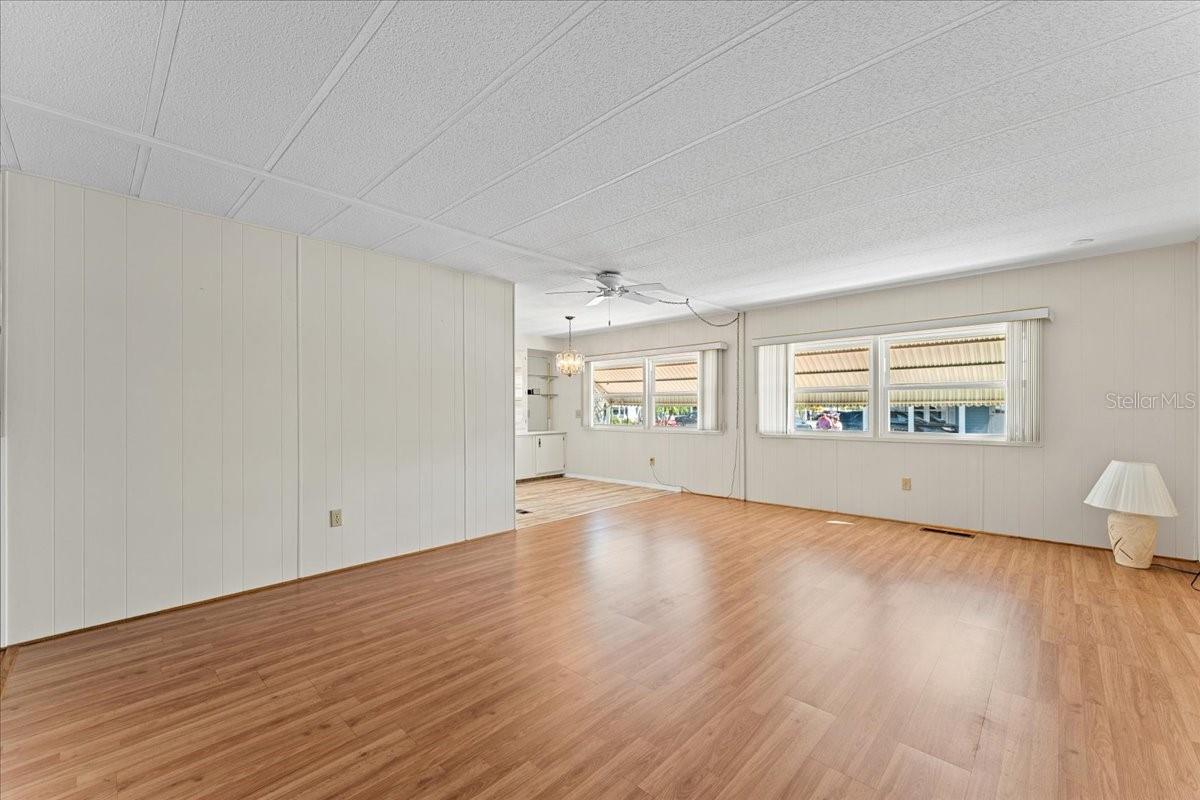 Image 10 of 50 For 808 53rd Avenue E 108