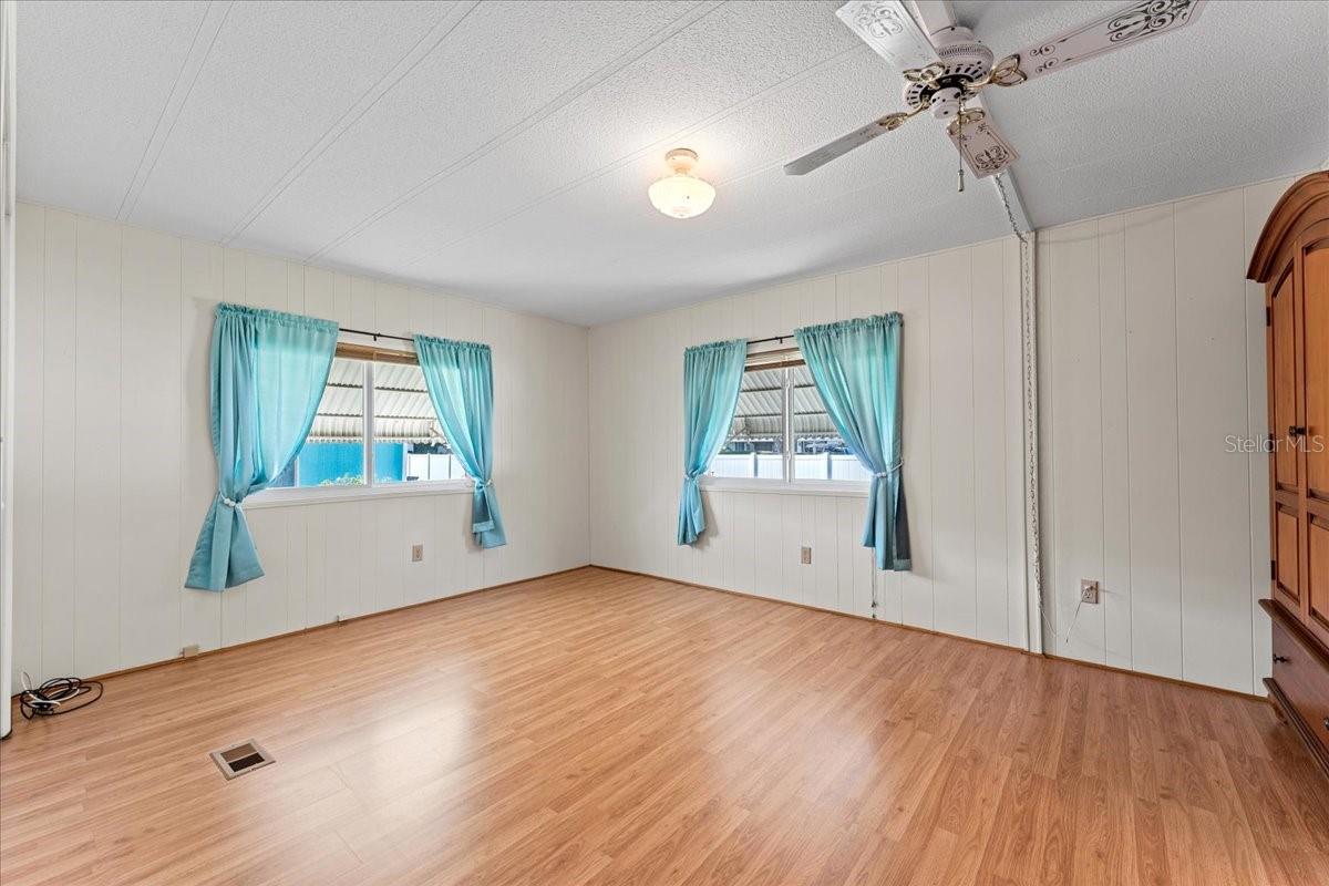 Image 33 of 50 For 808 53rd Avenue E 108