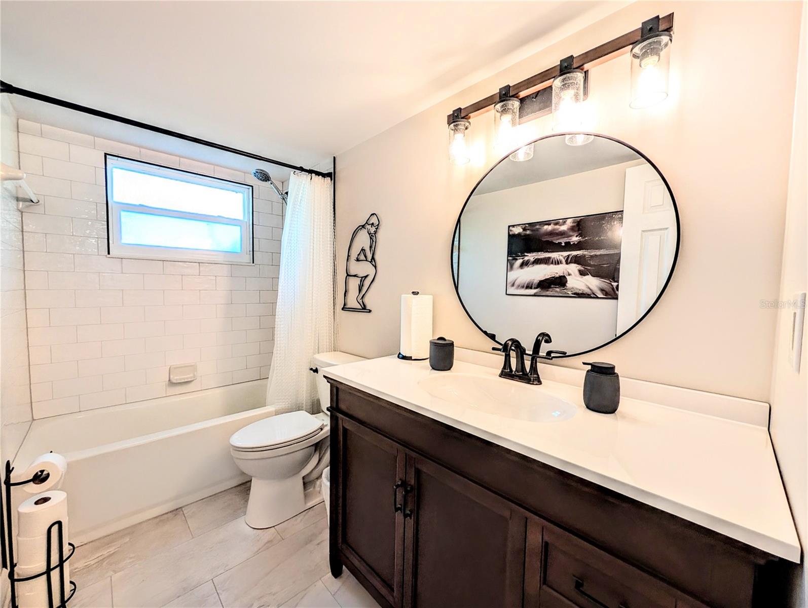 Image 29 of 37 For 1581 Leisure Drive M7