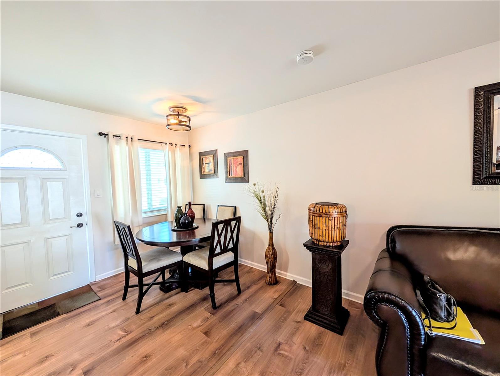 Image 32 of 37 For 1581 Leisure Drive M7