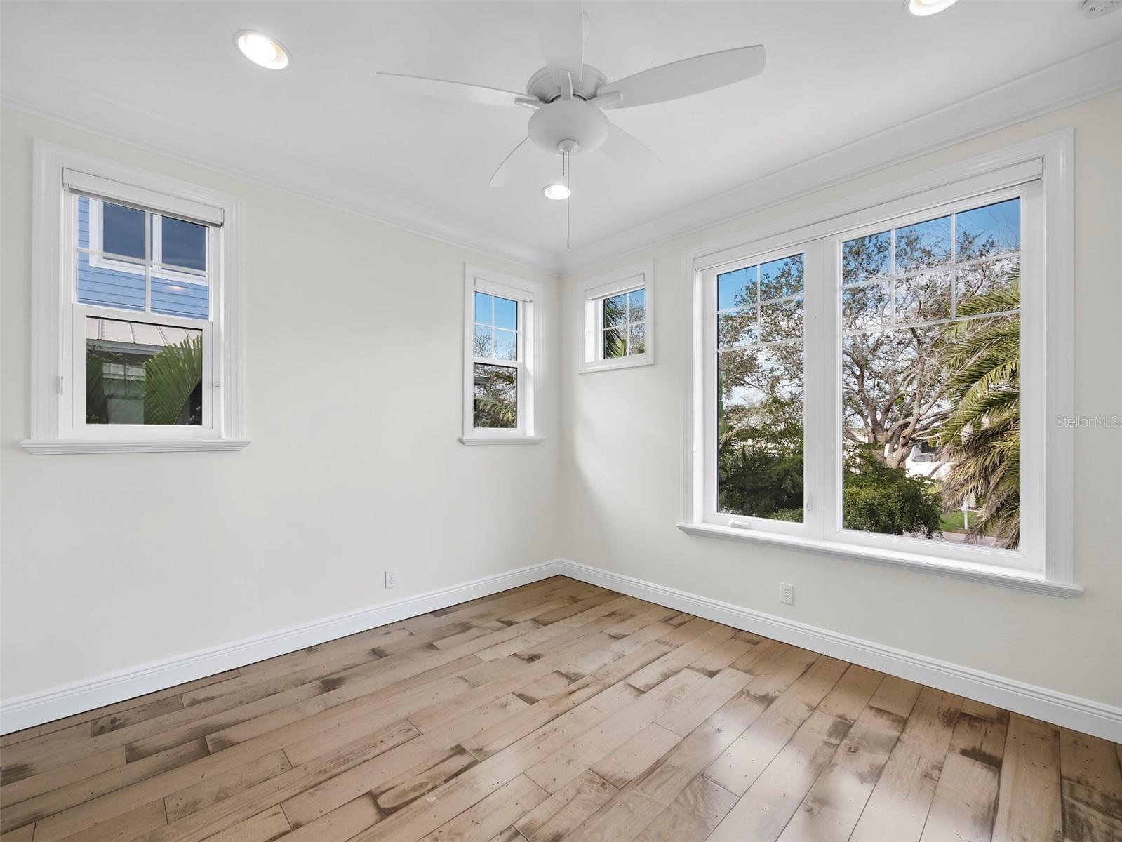 Image 19 of 70 For 333 Firehouse Court