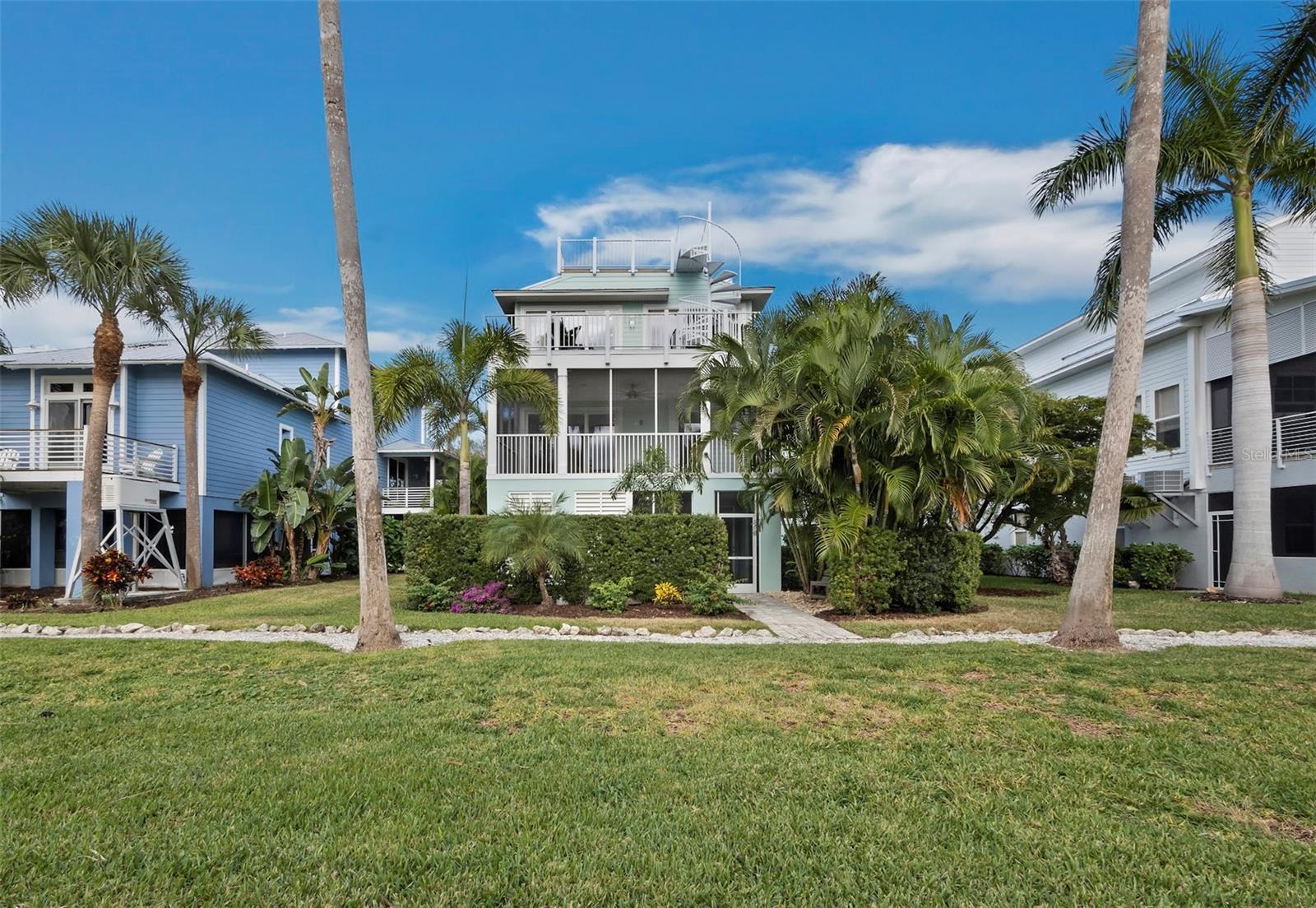 Image 39 of 70 For 333 Firehouse Court