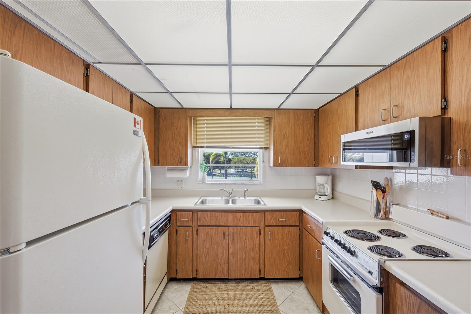 Image 9 of 37 For 6300 Flotilla Drive 72