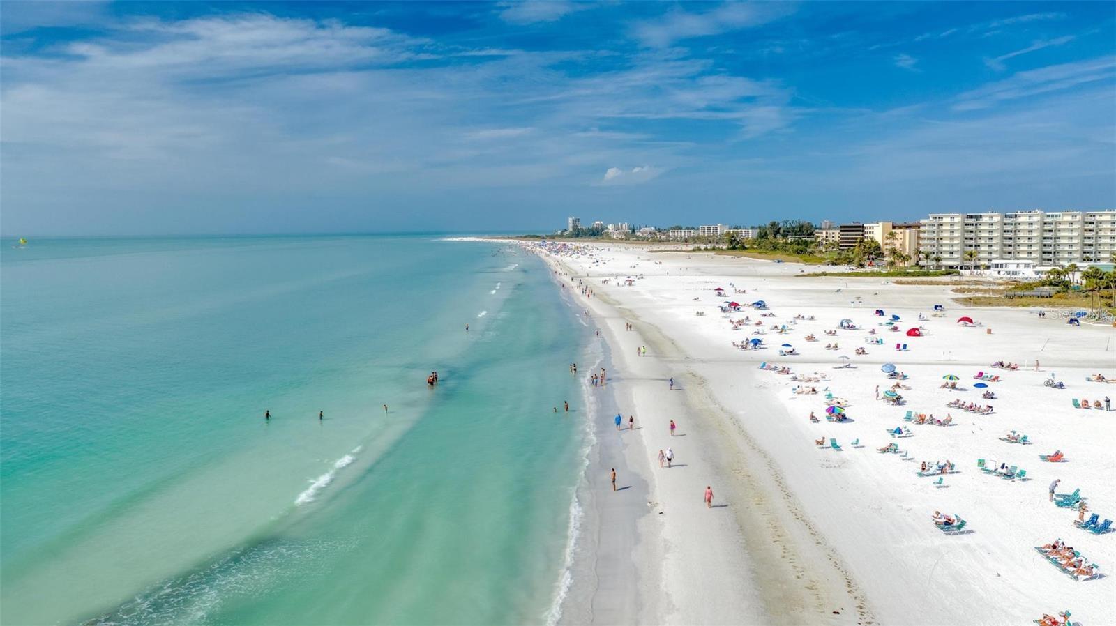 Image 35 of 39 For 5962 Midnight Pass Road 129