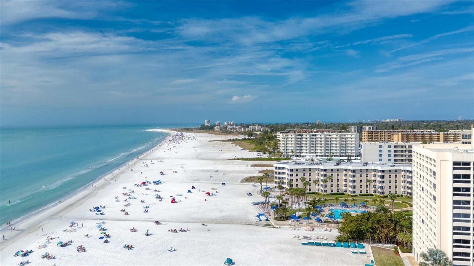 Image 36 of 39 For 5962 Midnight Pass Road 129