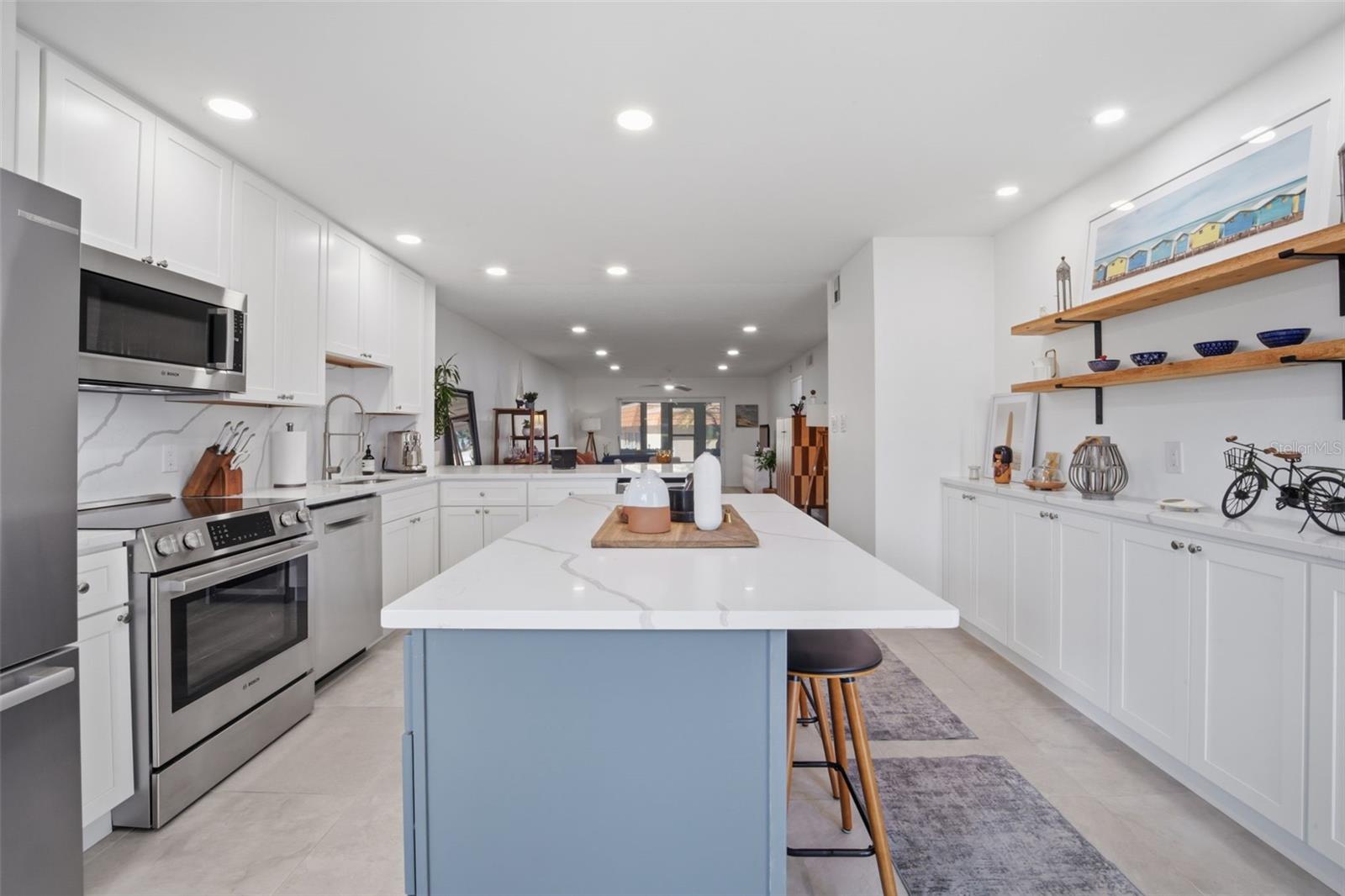 Image 10 of 49 For 1600 1st Avenue W 102a