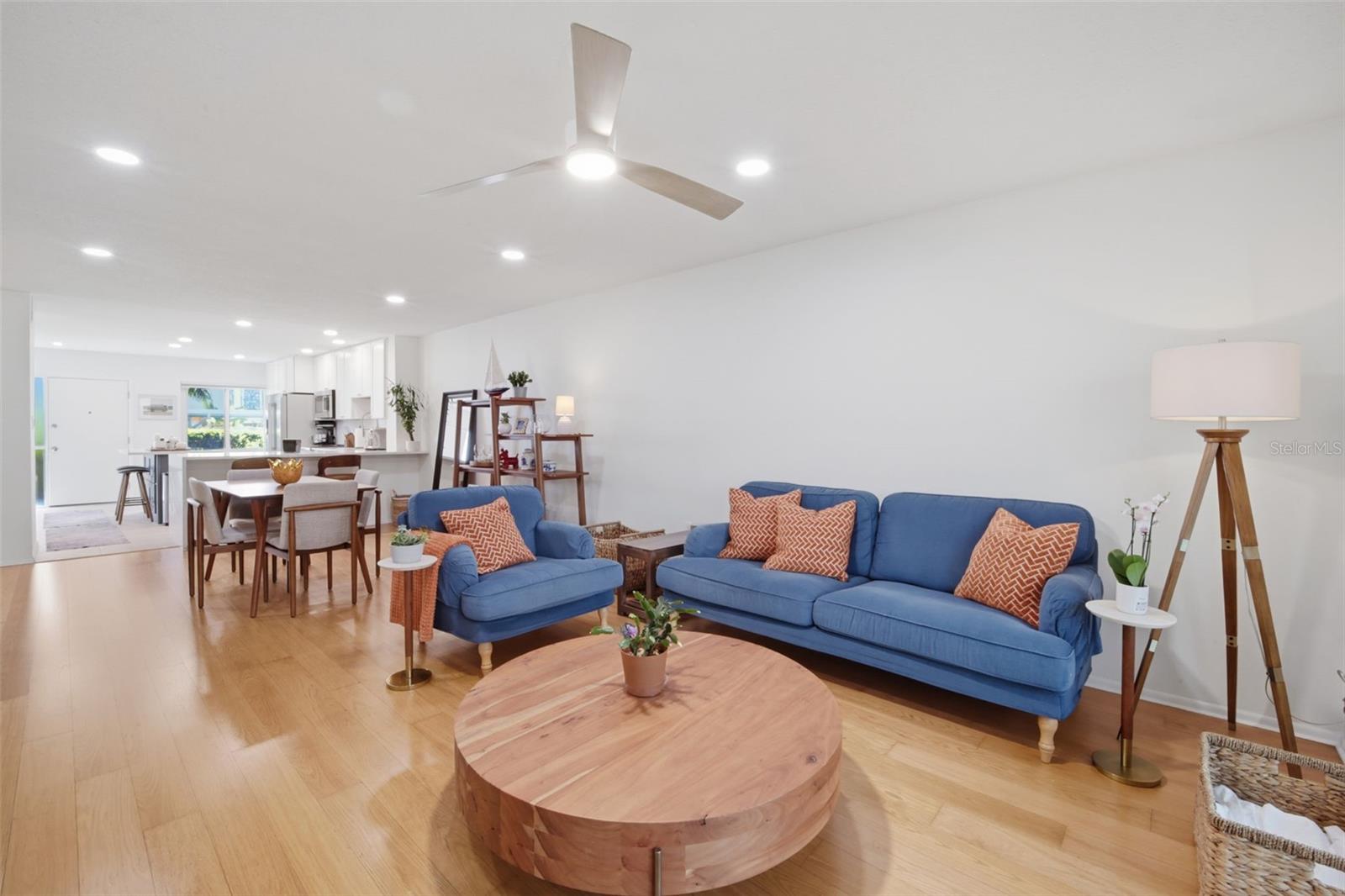 Image 13 of 49 For 1600 1st Avenue W 102a