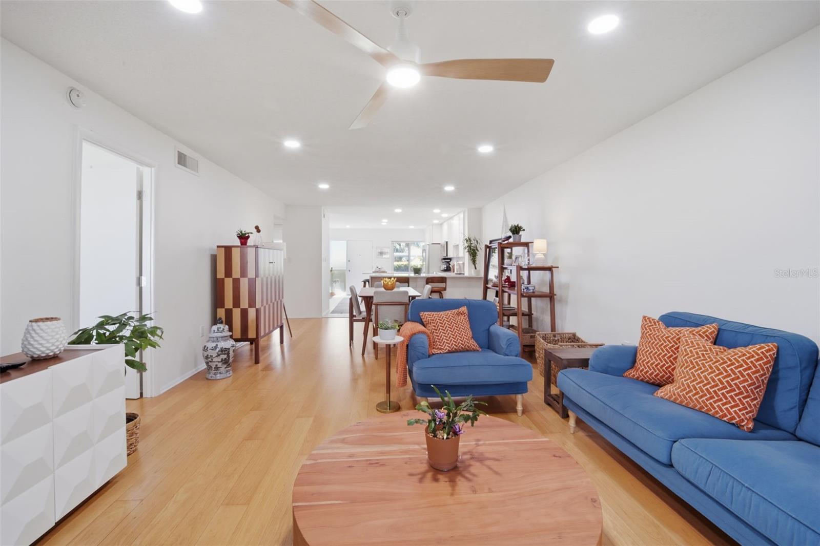 Image 16 of 49 For 1600 1st Avenue W 102a