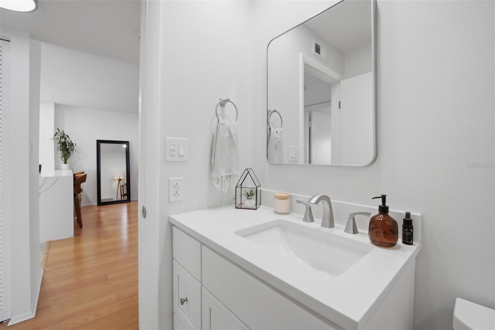 Image 21 of 49 For 1600 1st Avenue W 102a