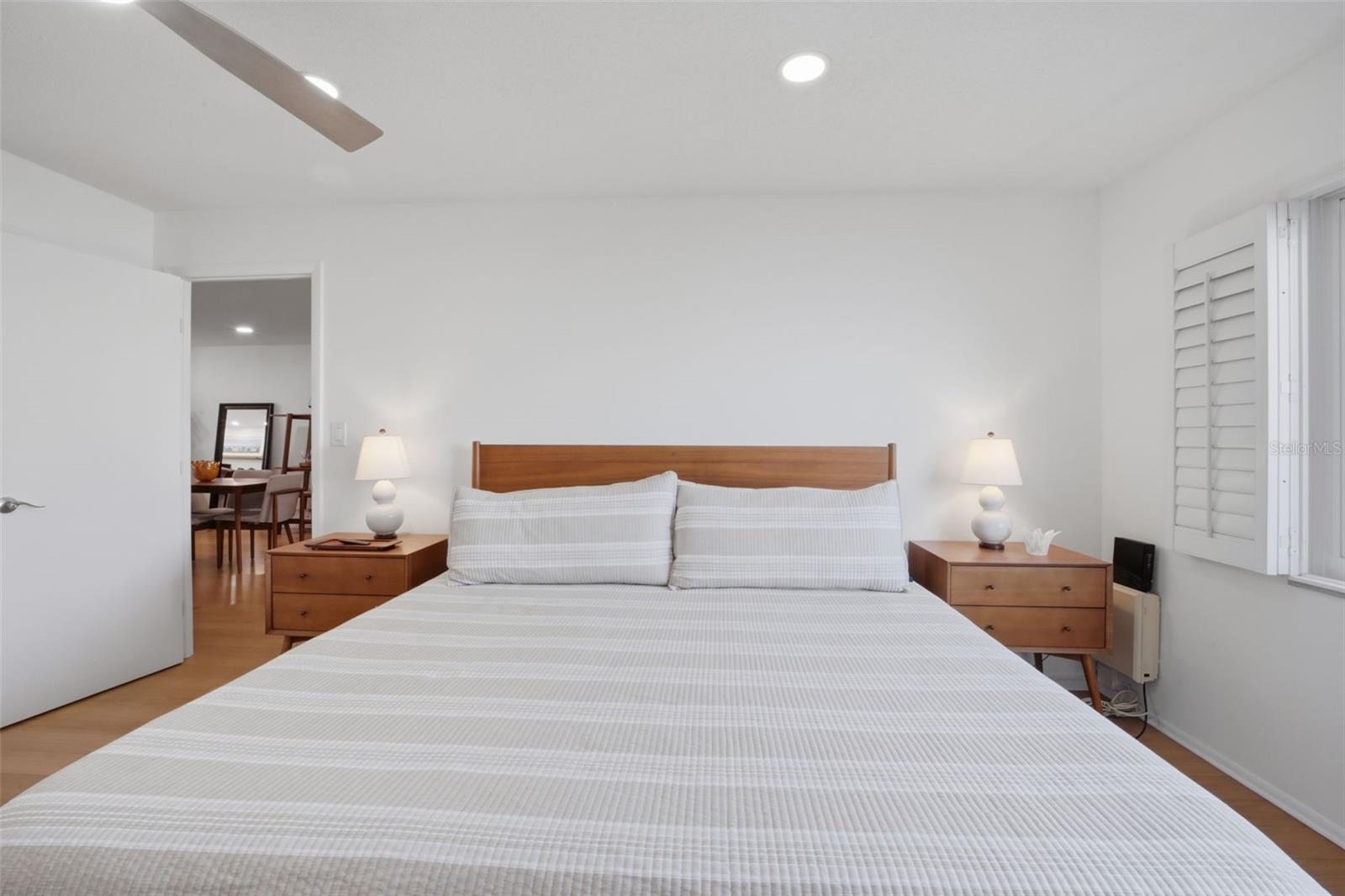 Image 25 of 49 For 1600 1st Avenue W 102a