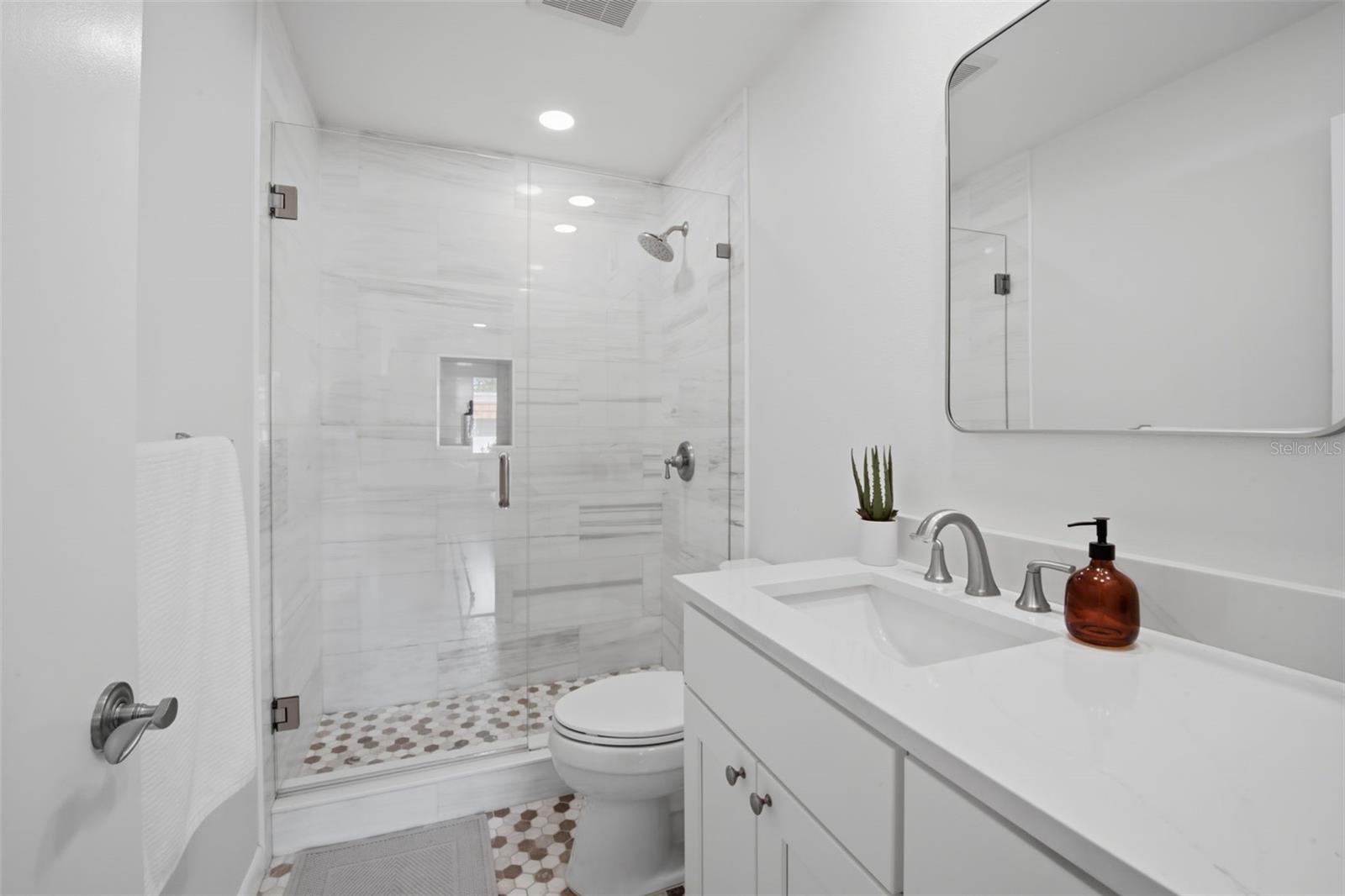 Image 27 of 49 For 1600 1st Avenue W 102a