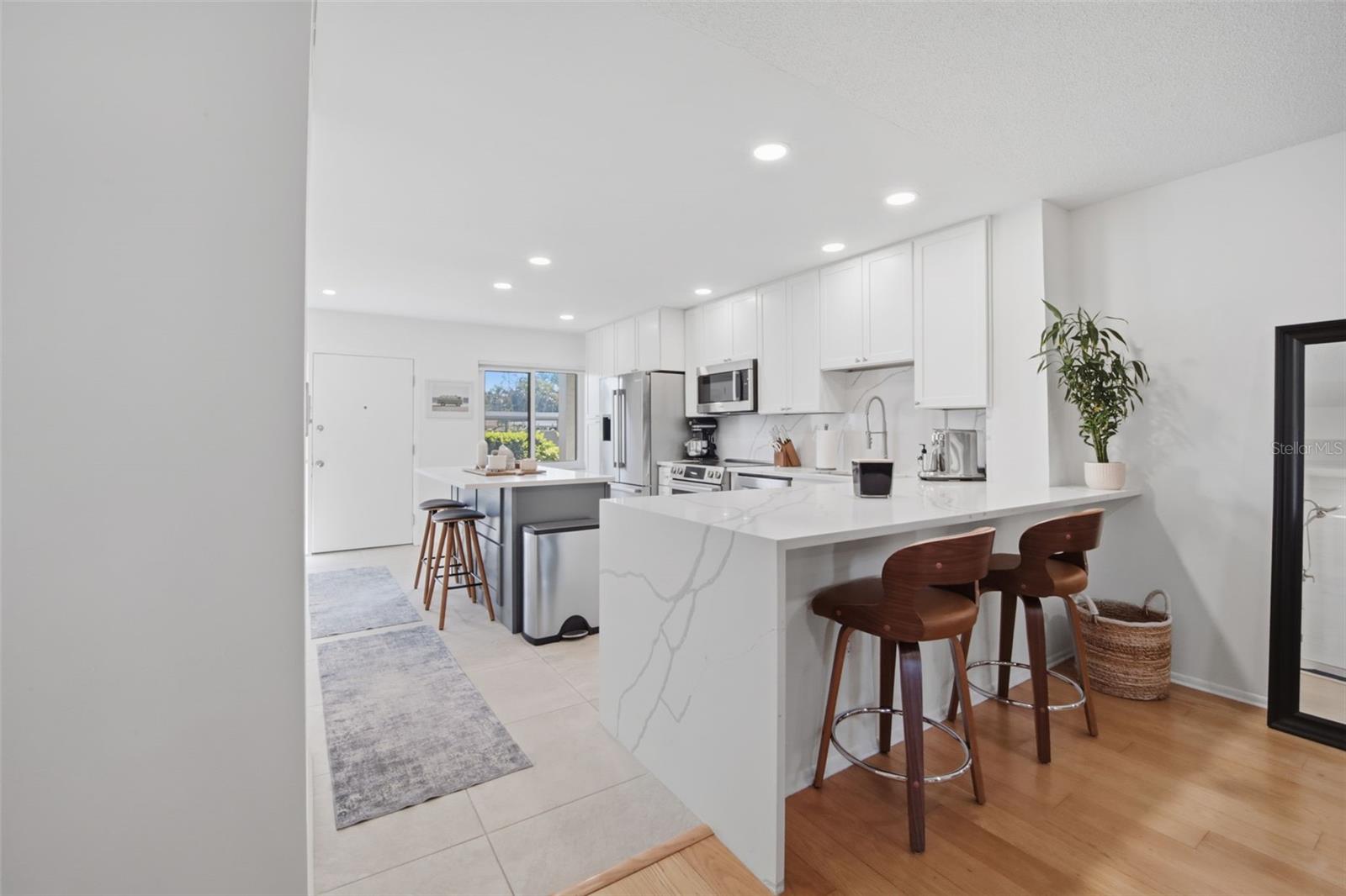 Image 4 of 49 For 1600 1st Avenue W 102a