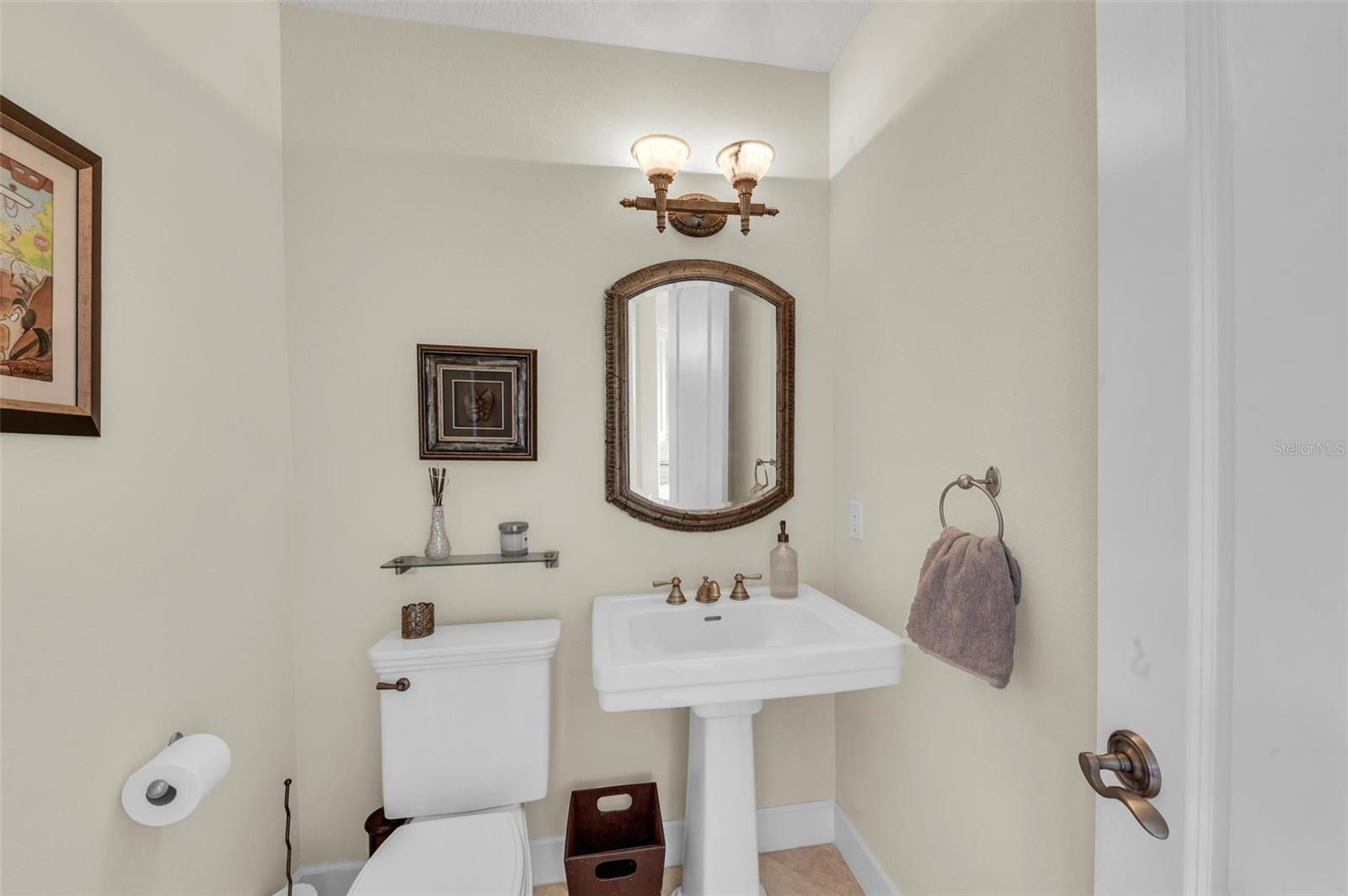 Image 35 of 79 For 550 Yardarm Lane