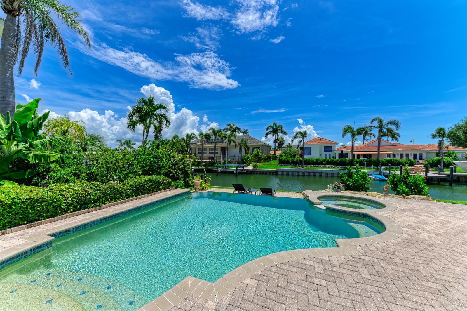 Image 4 of 79 For 550 Yardarm Lane