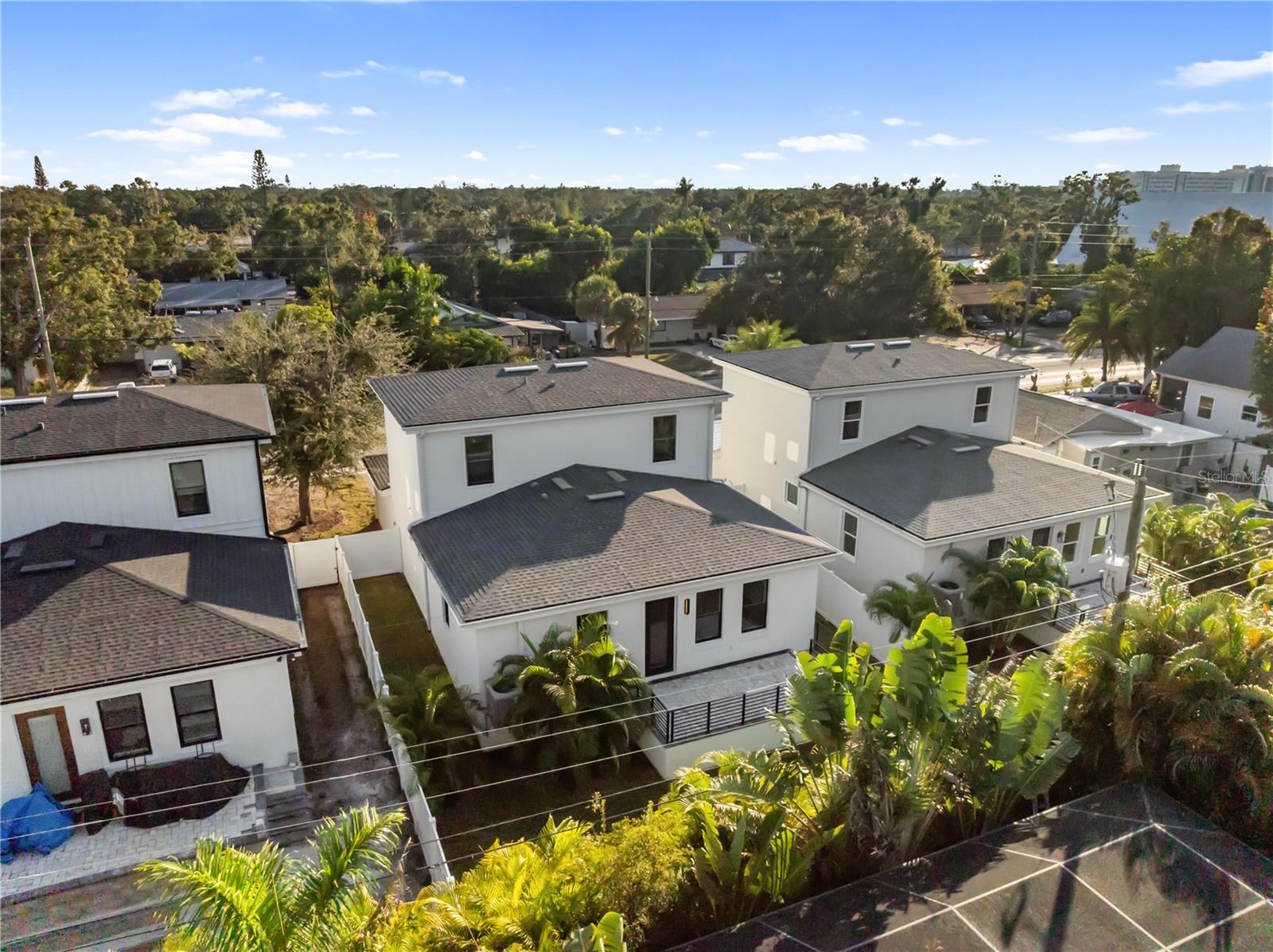 Image 11 of 81 For 2355 Bahia Vista Street