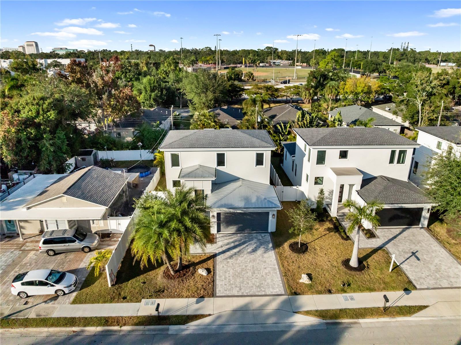 Image 16 of 81 For 2355 Bahia Vista Street