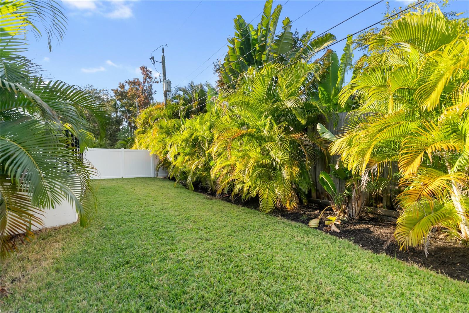 Image 22 of 81 For 2355 Bahia Vista Street