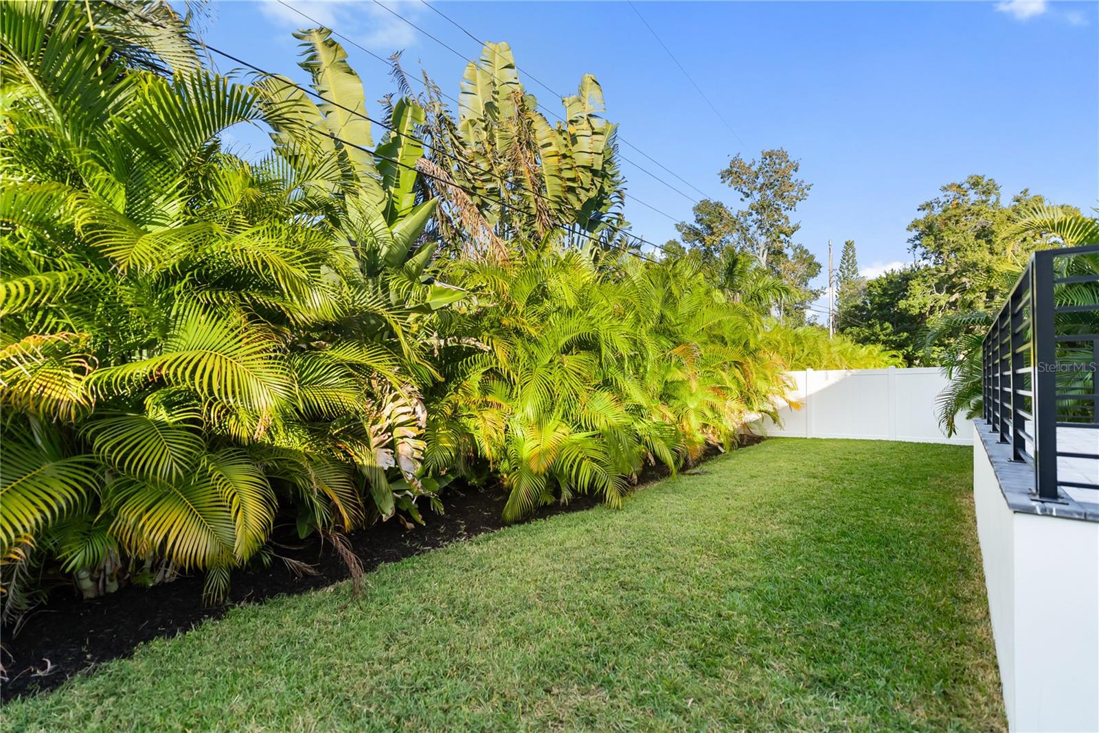 Image 24 of 81 For 2355 Bahia Vista Street