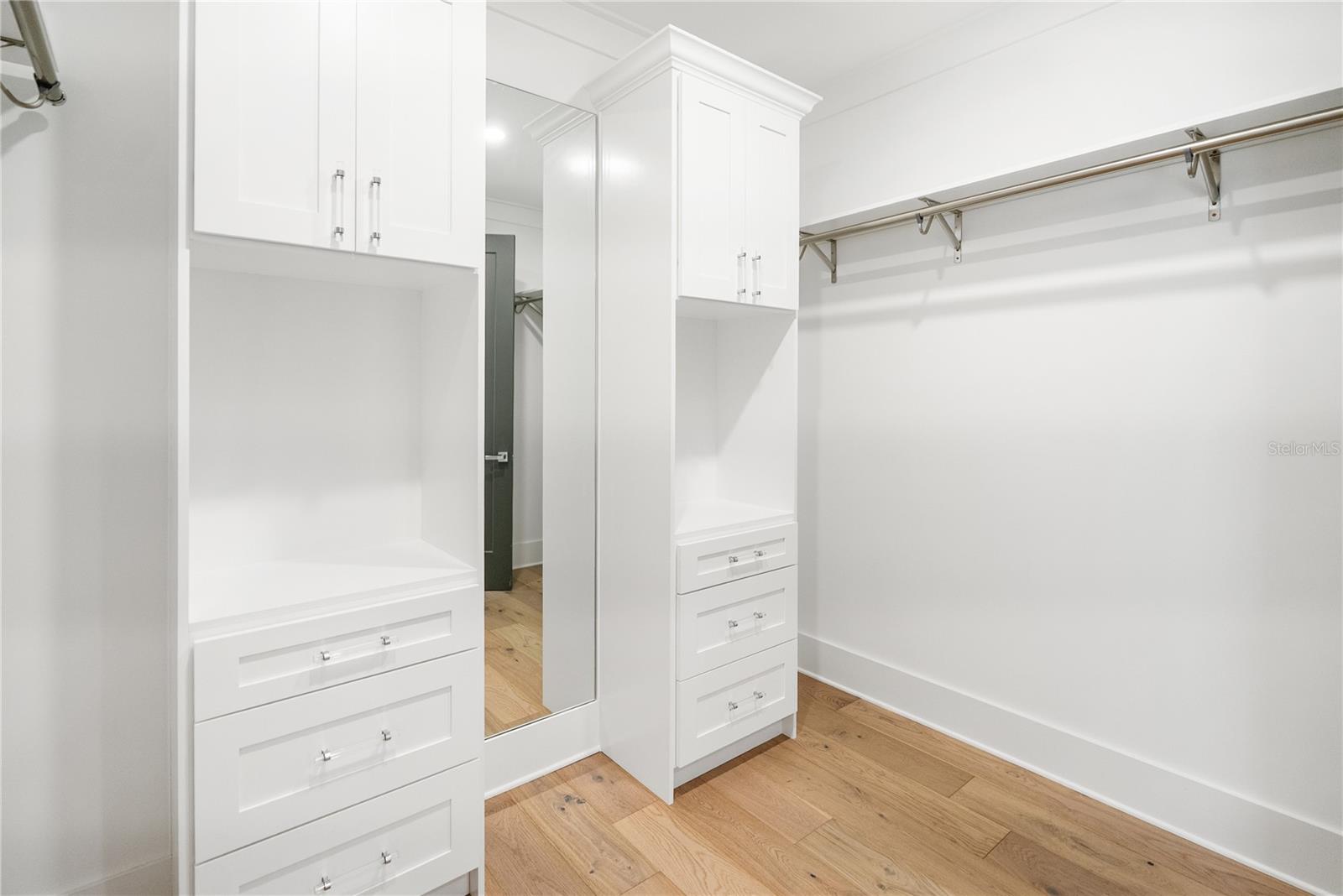 Image 33 of 81 For 2355 Bahia Vista Street