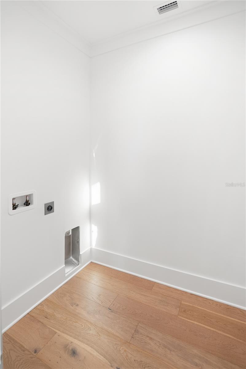 Image 35 of 81 For 2355 Bahia Vista Street