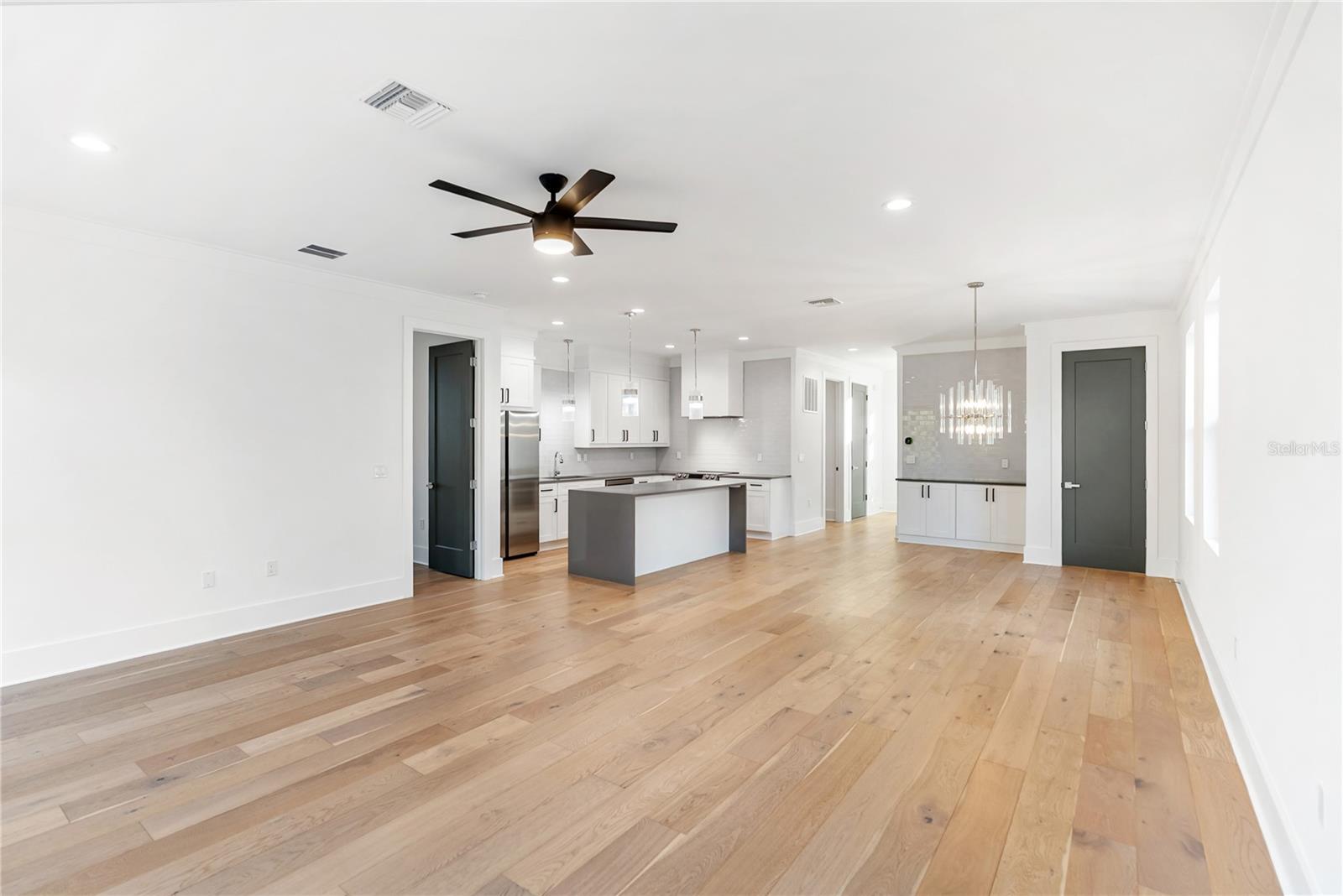 Image 62 of 81 For 2355 Bahia Vista Street