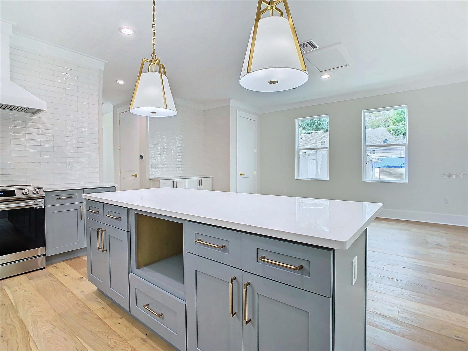 Image 26 of 73 For 2345 Bahia Vista Street