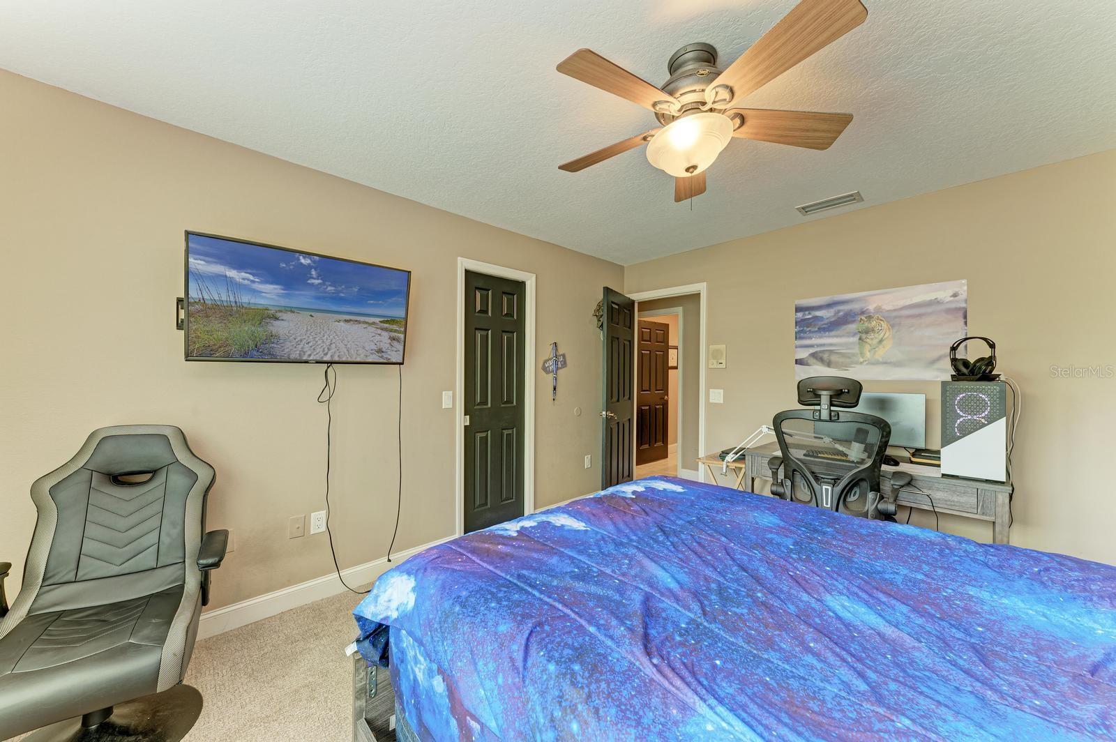 Image 35 of 62 For 22235 Panther Loop