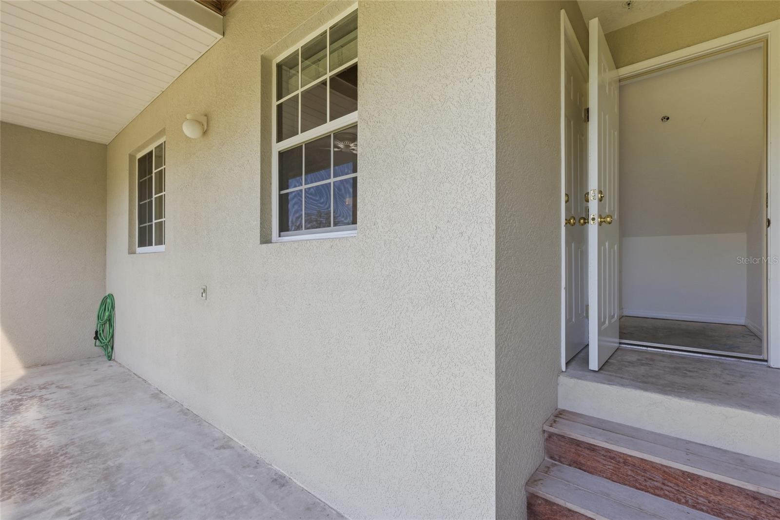 Image 11 of 58 For 1015 34th Drive W