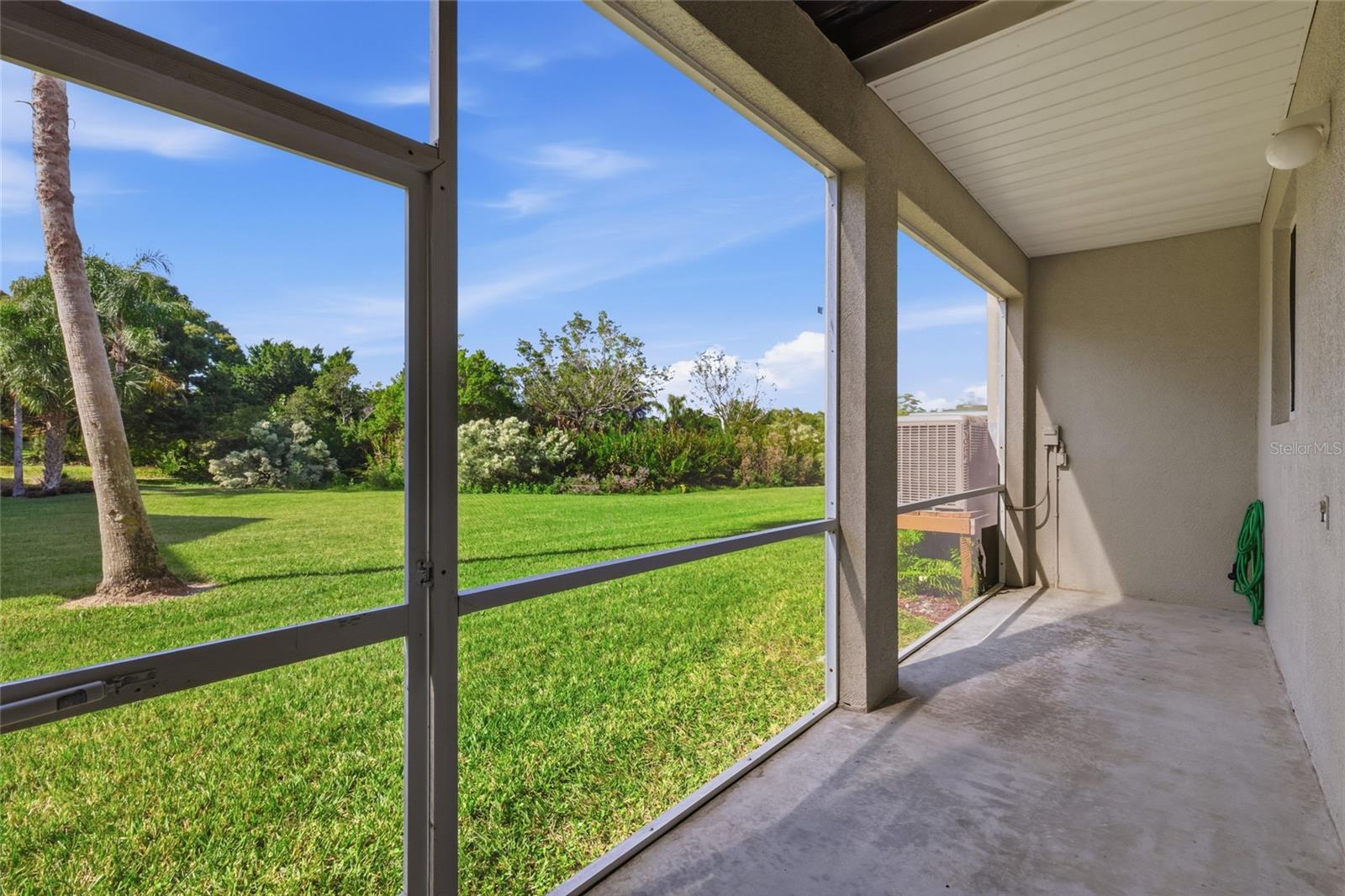 Image 12 of 58 For 1015 34th Drive W