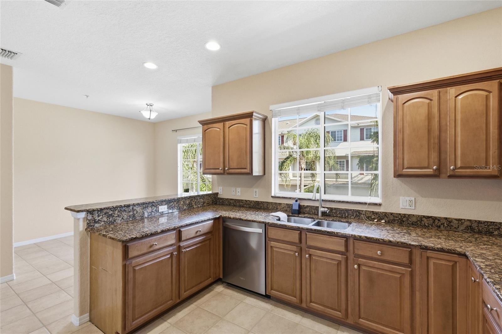 Image 20 of 58 For 1015 34th Drive W