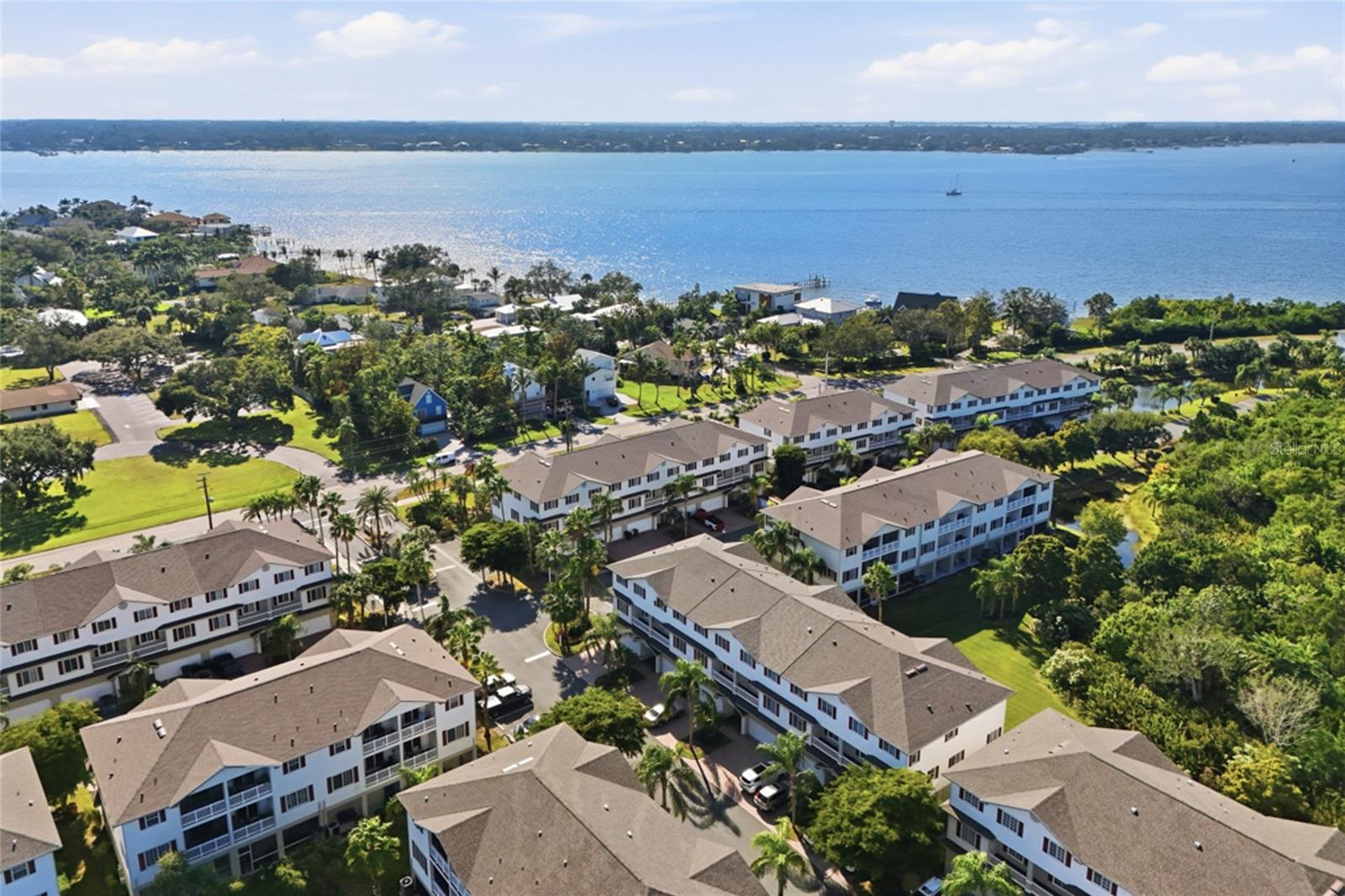 Image 40 of 58 For 1015 34th Drive W