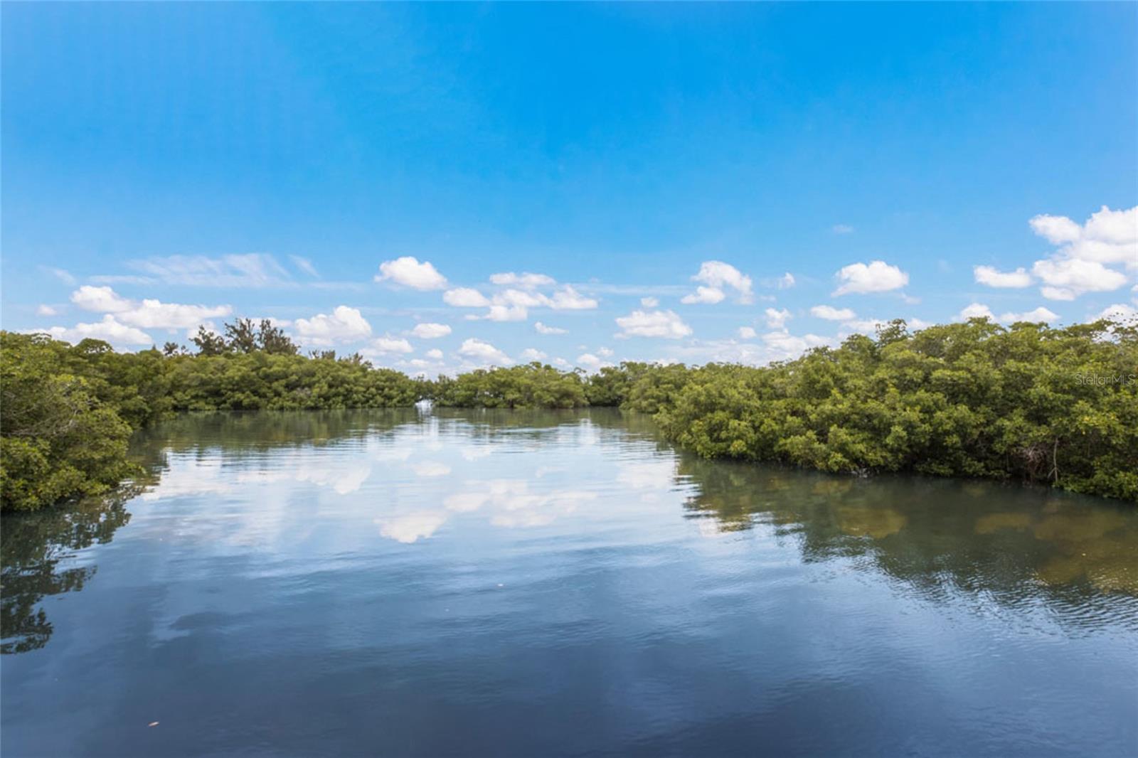 Image 42 of 58 For 1015 34th Drive W