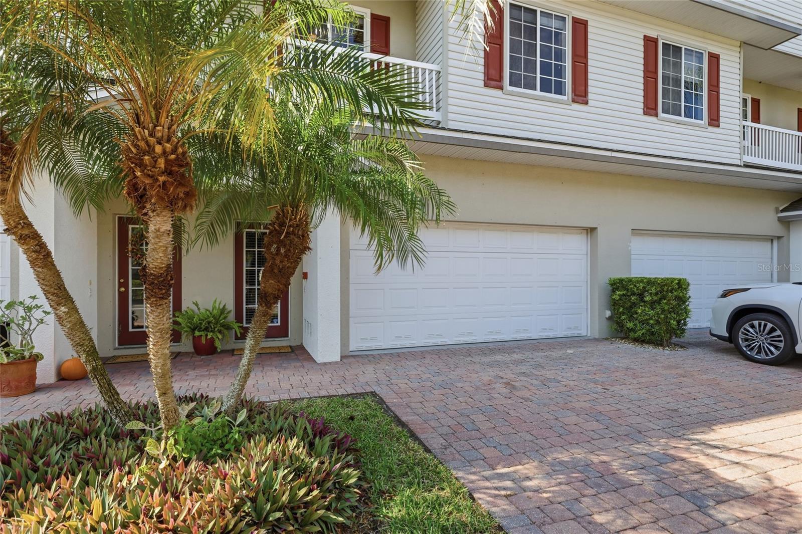 Image 5 of 58 For 1015 34th Drive W