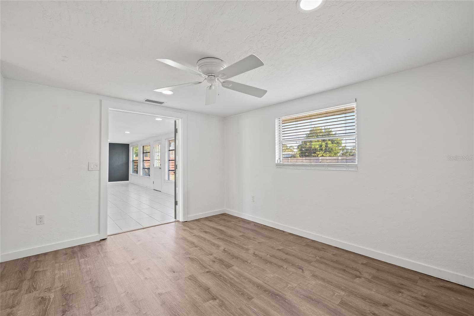 Image 12 of 31 For 2430 Post Road