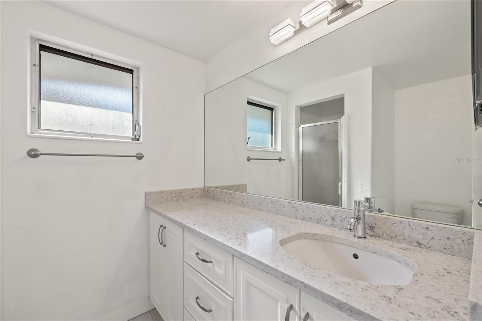 Image 17 of 31 For 2430 Post Road