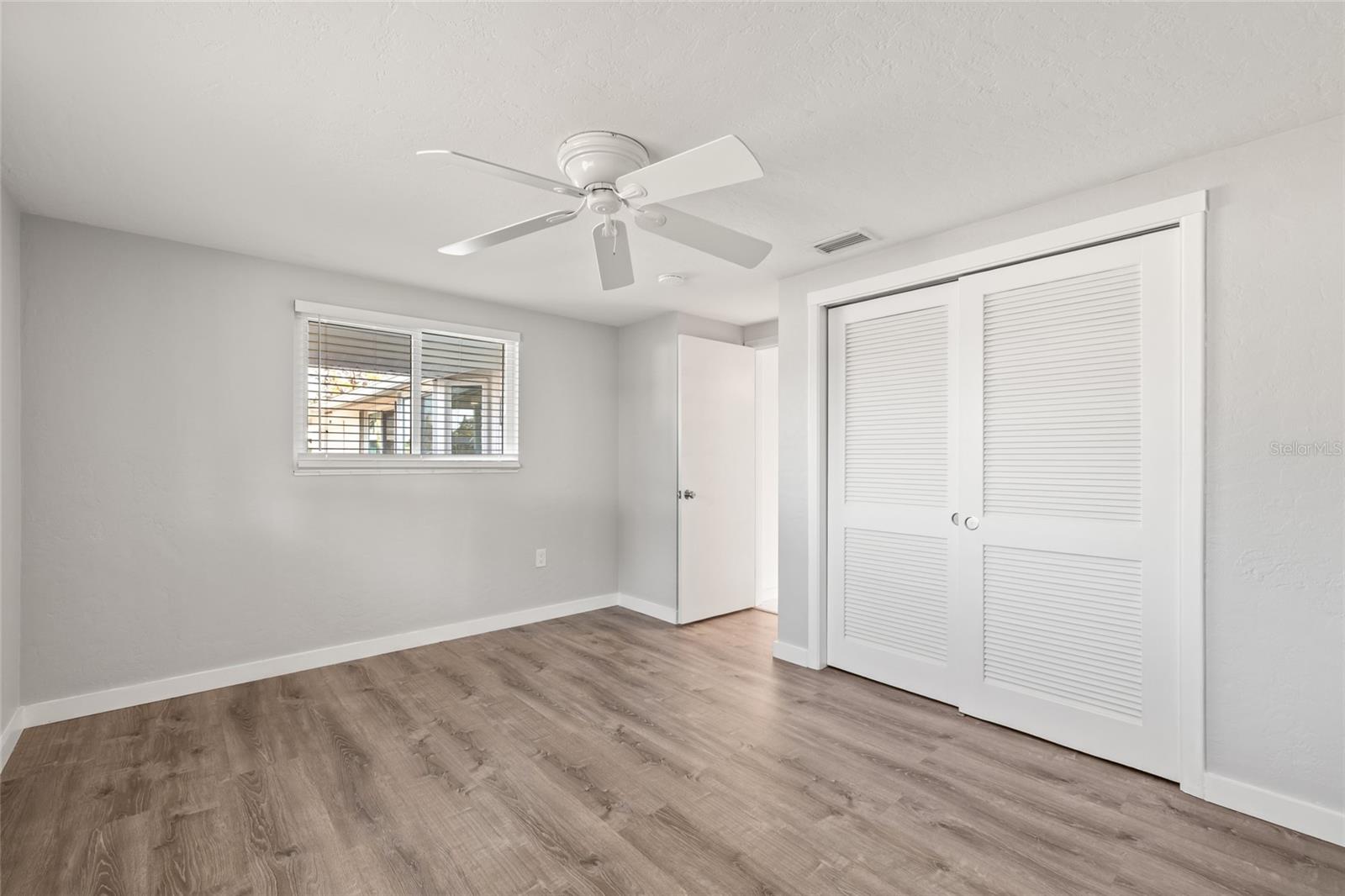 Image 23 of 31 For 2430 Post Road