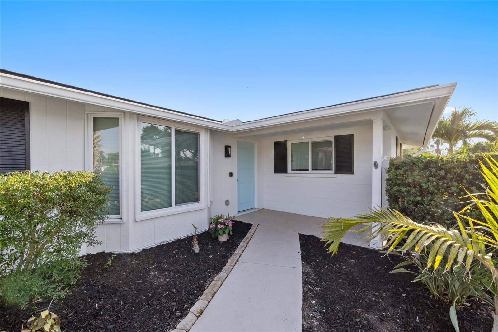 Image 4 of 31 For 2430 Post Road