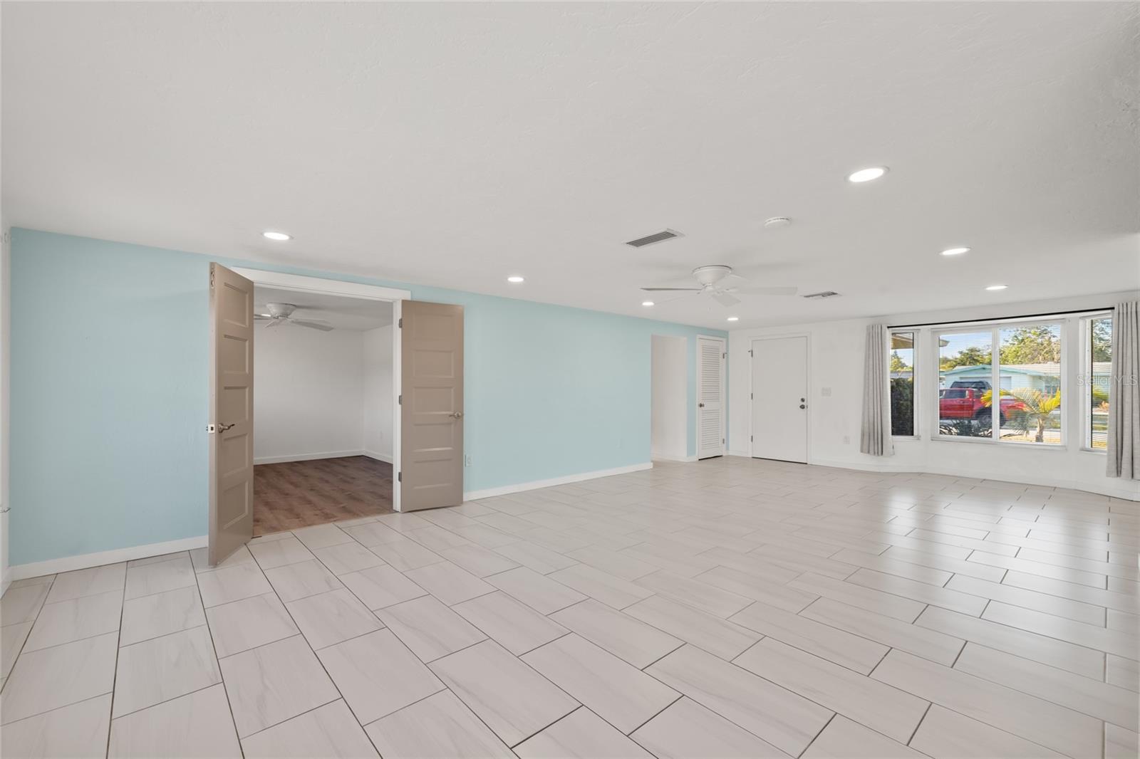 Image 7 of 31 For 2430 Post Road