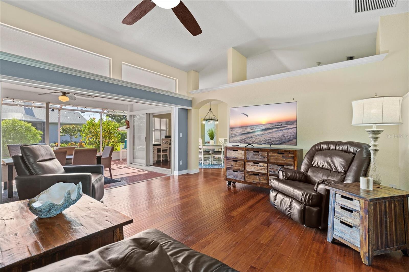 Image 11 of 72 For 439 Lake Of The Woods Drive