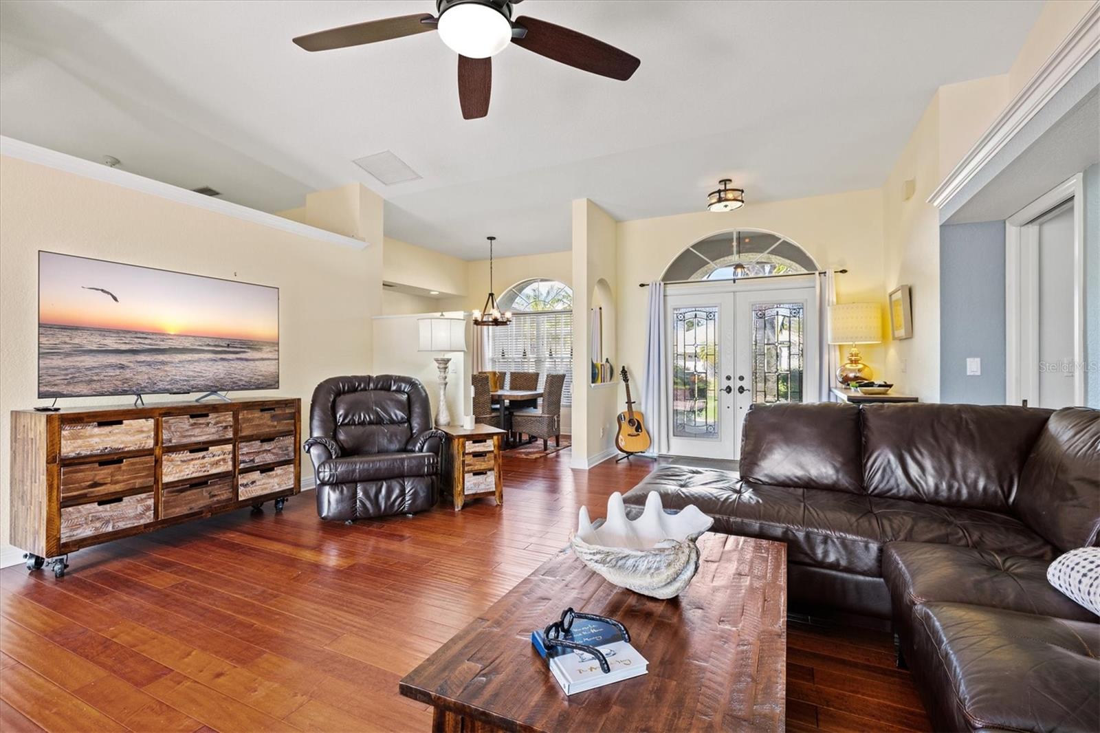 Image 12 of 72 For 439 Lake Of The Woods Drive