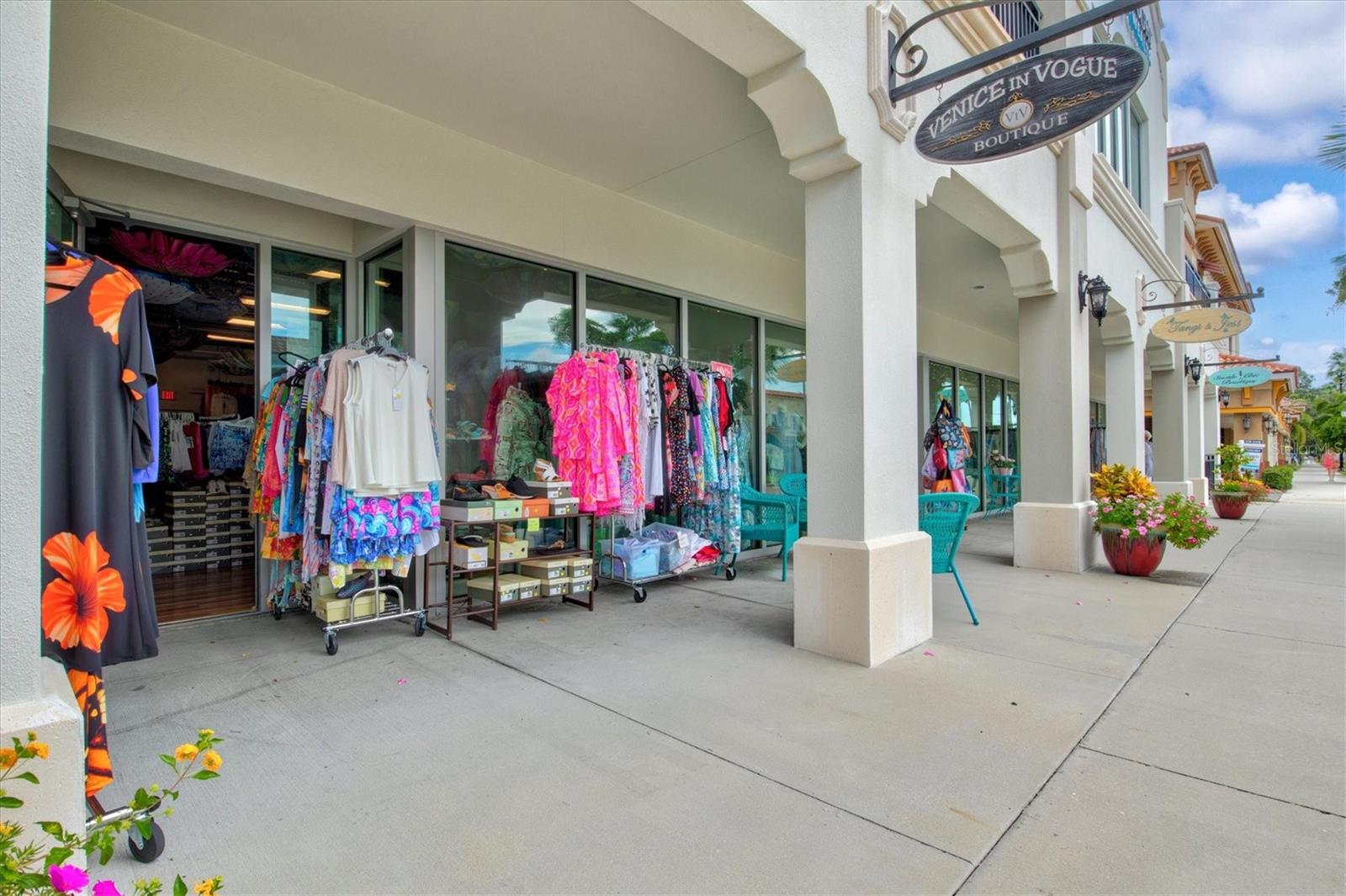 Image 55 of 72 For 439 Lake Of The Woods Drive