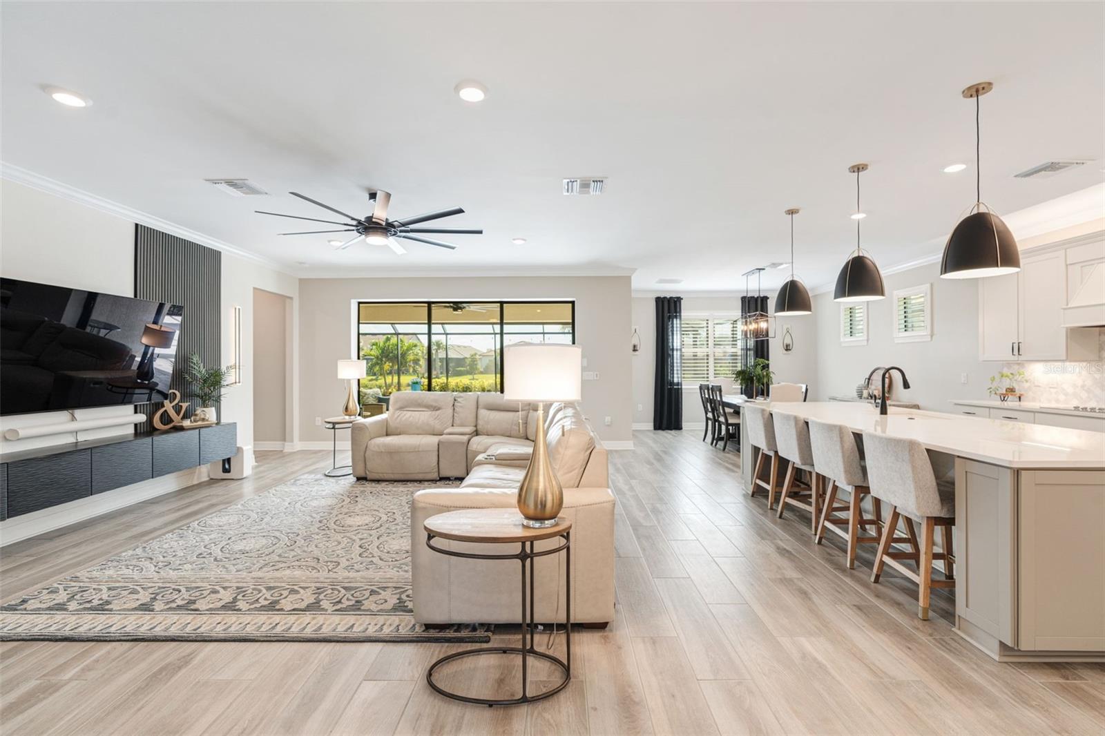 Image 12 of 52 For 13303 Rinella Street