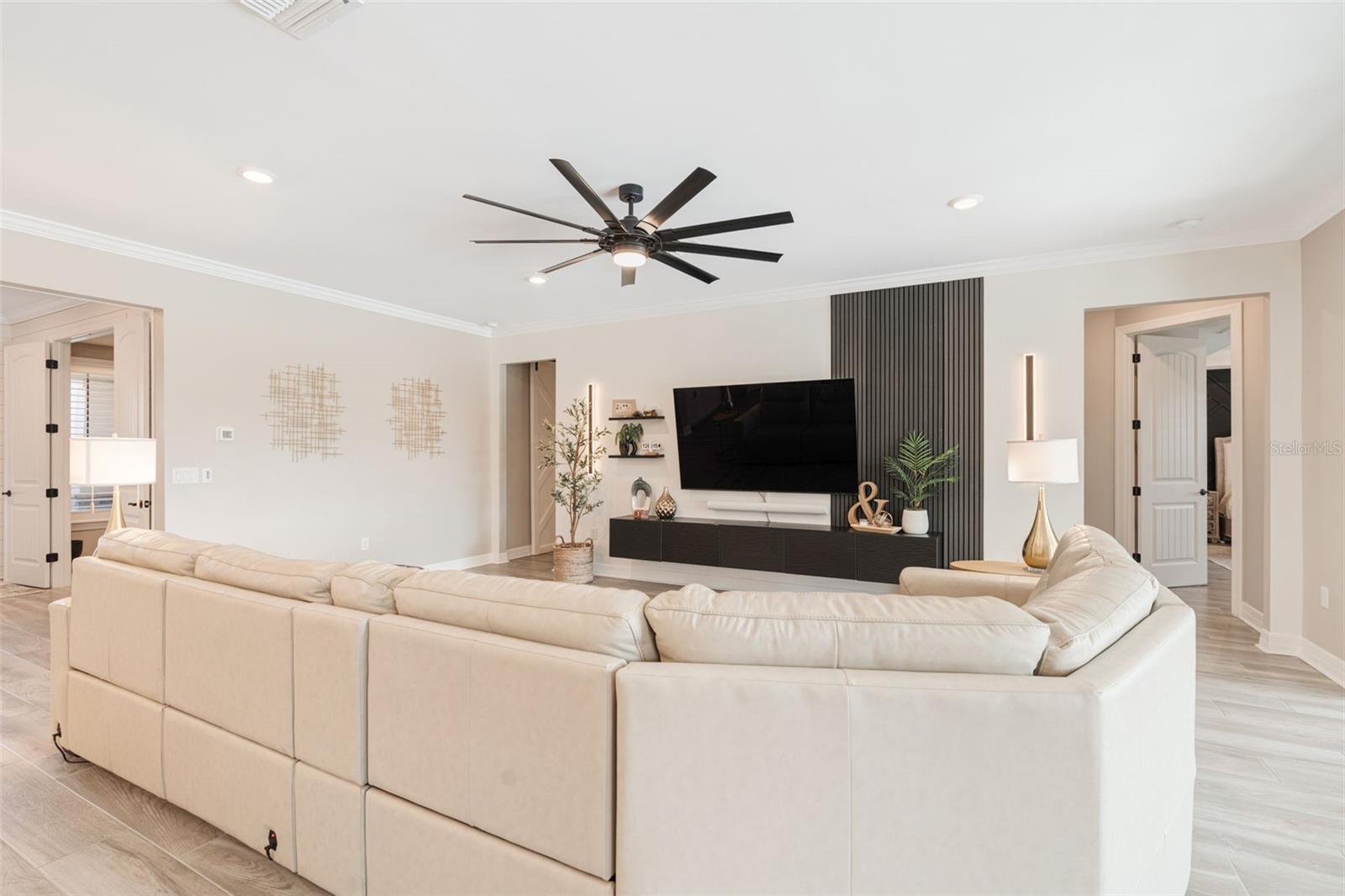 Image 15 of 52 For 13303 Rinella Street