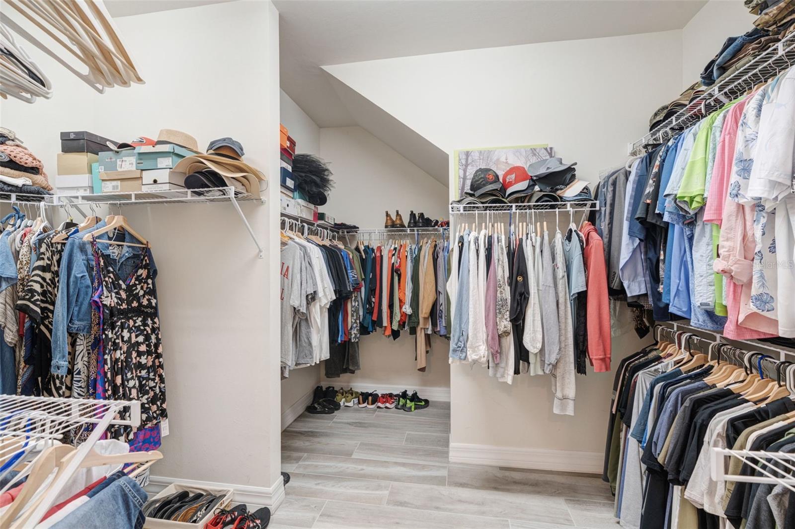 Image 25 of 52 For 13303 Rinella Street