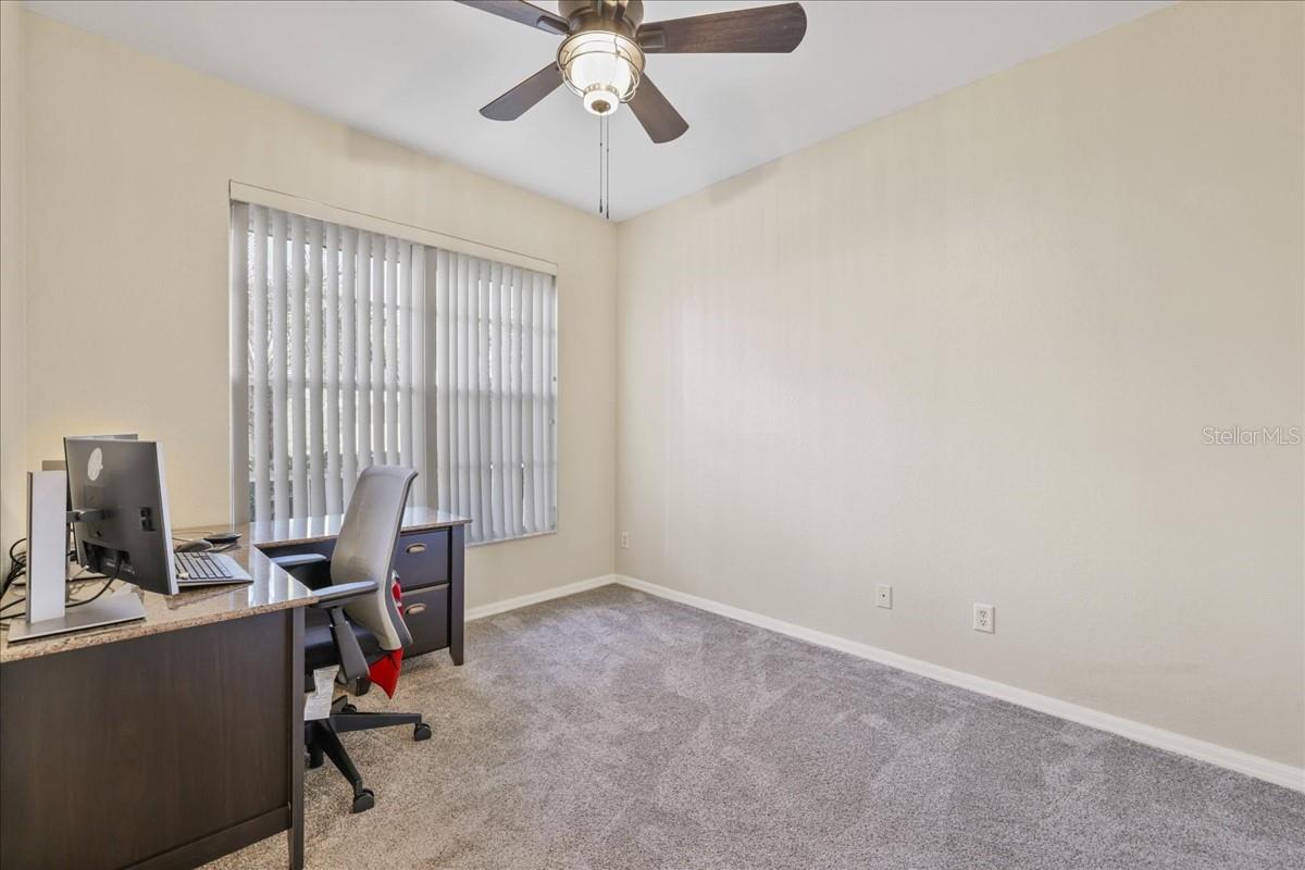 Image 16 of 43 For 2002 Bal Harbor Boulevard 912