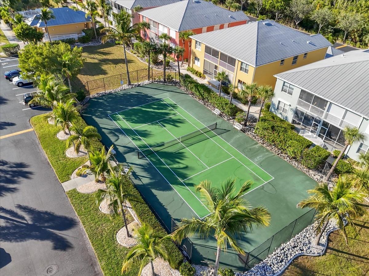 Image 37 of 43 For 2002 Bal Harbor Boulevard 912